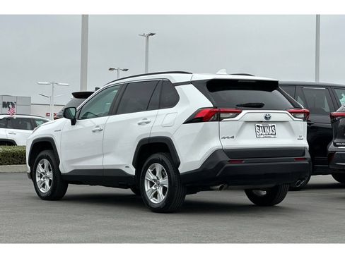 Certified 2020 Toyota RAV4 LE AWD/4WD image 6