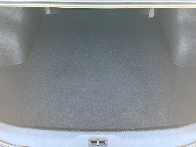 Used 2025 Nissan Altima 2.5 SV FWD image 7