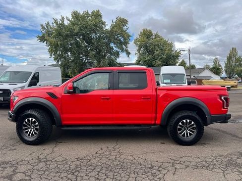 Used 2018 Ford F150 Raptor w/ Equipment Group 802A Luxury AWD/4WD image 2