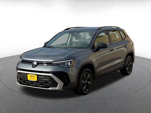 Used 2026 Volkswagen Taos S FWD image 5