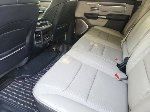 Used 2023 RAM 1500 Limited AWD/4WD image 16