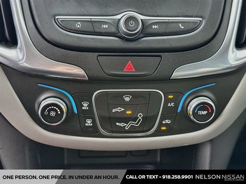 Used 2020 Chevrolet Equinox LS w/ LS Convenience Package FWD image 15