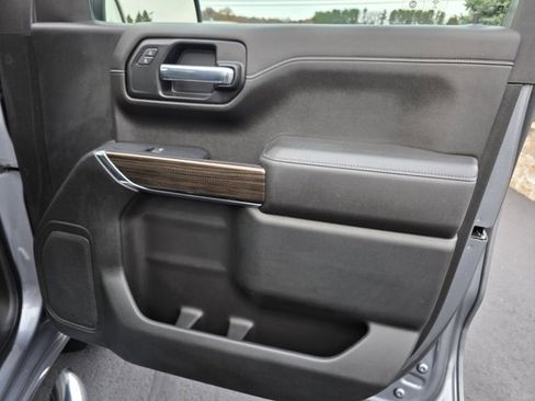 Used 2021 Chevrolet Silverado 1500 LT w/ Z71 Off-Road Package image 25