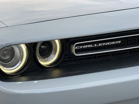 Used 2022 Dodge Challenger GT image 33