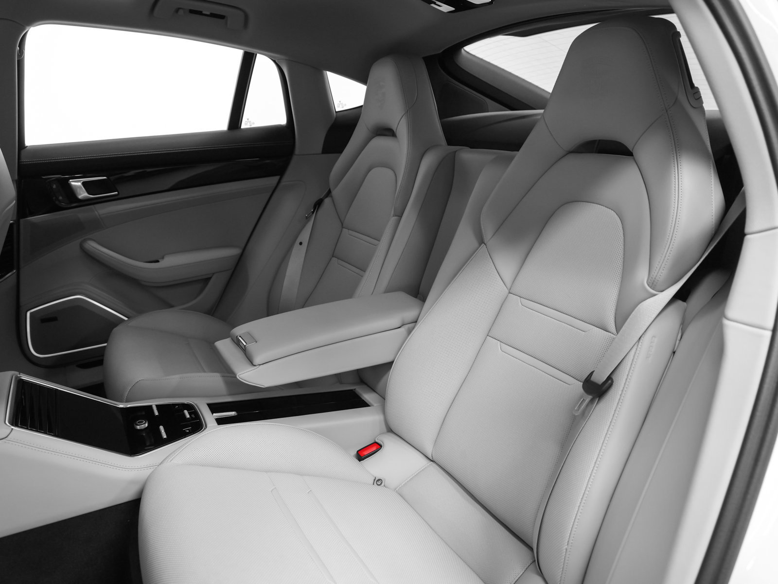 Certified 2023 Porsche Panamera Platinum Edition RWD image 36