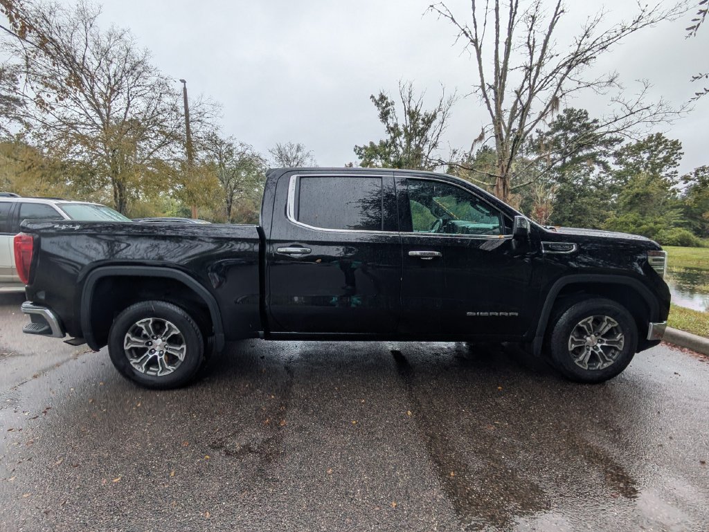 Used 2025 GMC Sierra 1500 SLT AWD/4WD image 2