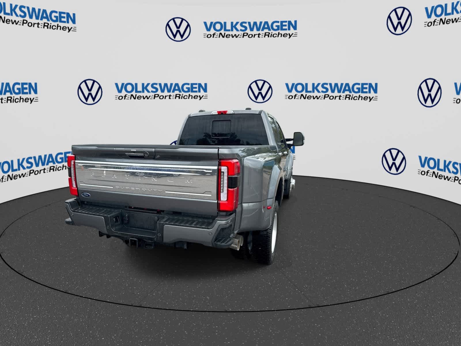 Used 2024 Ford F450 Platinum AWD/4WD image 14
