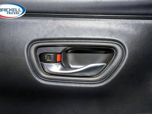 Certified 2025 Honda HR-V Sport image 28