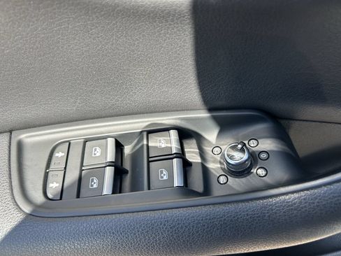 Used 2019 Audi Q7 3.0T Premium Plus w/ Premium Plus Package AWD/4WD image 31