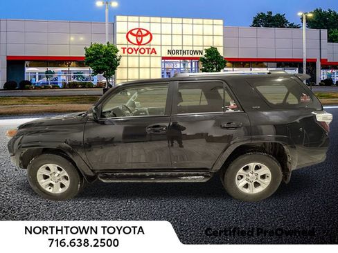 Used 2023 Toyota 4Runner SR5 Premium image 12