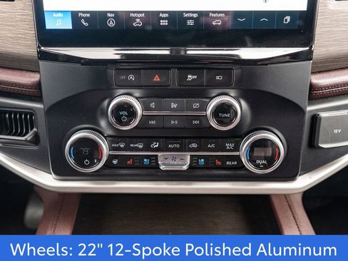 Used 2024 Ford Expedition Limited image 31