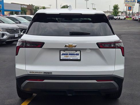 Certified 2025 Chevrolet Equinox LT FWD image 13