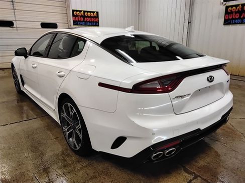Used 2018 Kia Stinger GT1 RWD image 6