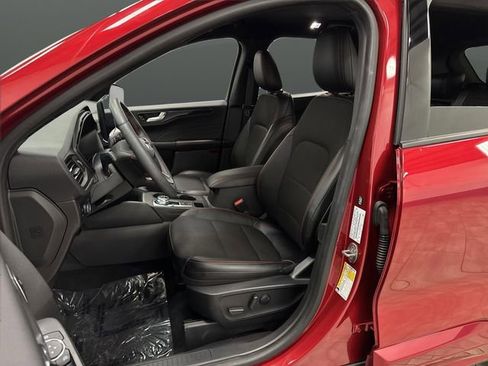 Used 2024 Ford Escape ST-Line Select w/ Tech Pack #2 image 4