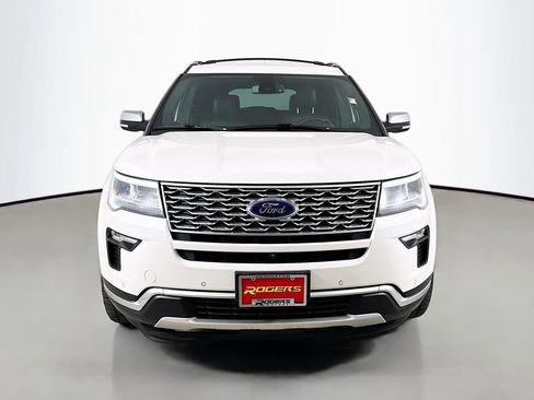 Used 2018 Ford Explorer Platinum image 2