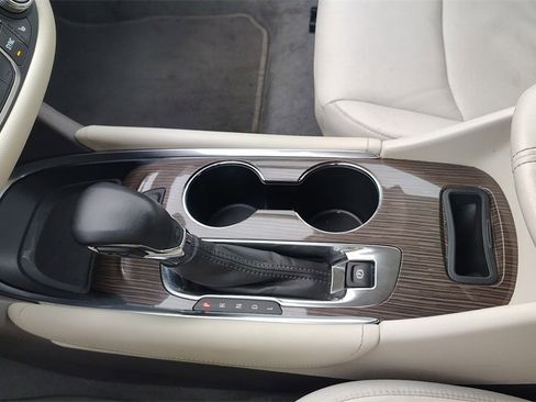 Used 2024 Chevrolet Malibu LT image 23