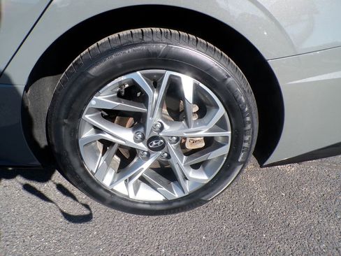 Certified 2023 Hyundai Sonata SEL w/ Convenience Package FWD image 7