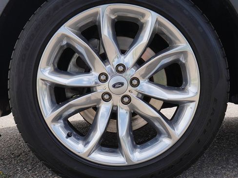 Used 2014 Ford Explorer Limited w/ Equipment Group 301A AWD/4WD image 69