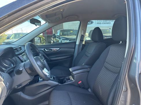 Used 2017 Nissan Rogue S FWD image 9