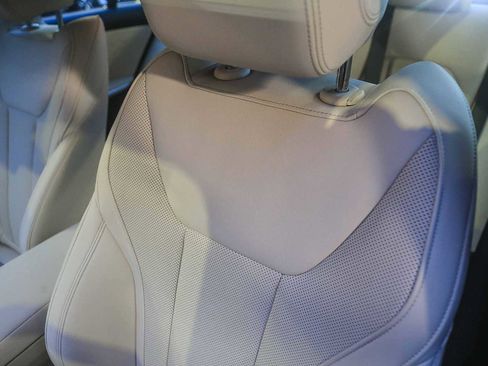 Used 2025 BMW 330i xDrive Sedan image 21