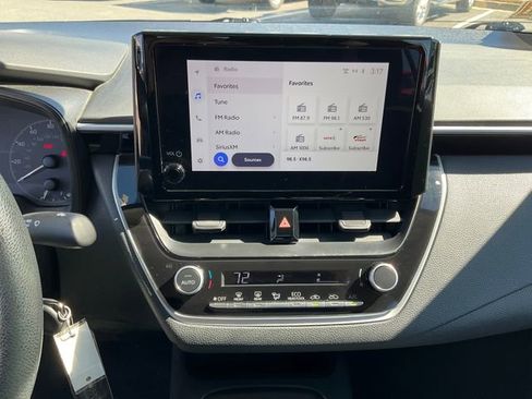 Used 2024 Toyota Corolla LE image 12