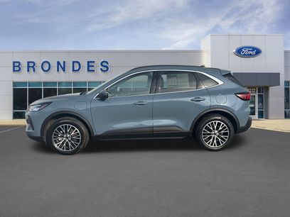 Used 2025 Ford Escape SE w/ Class II Trailer Tow Package