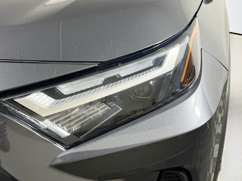 Used 2024 Toyota RAV4 LE AWD/4WD image 11
