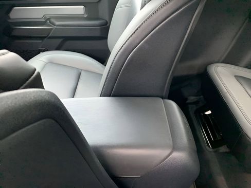 Used 2024 Ford Bronco Black Diamond image 14