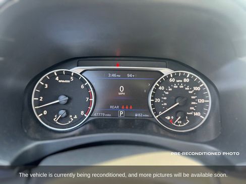 Used 2024 Nissan Altima 2.5 SR FWD image 11