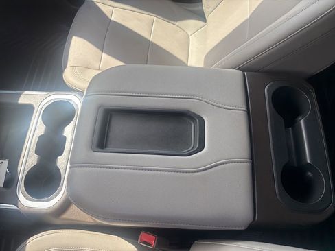 Used 2022 Chevrolet Silverado 1500 LTZ image 44