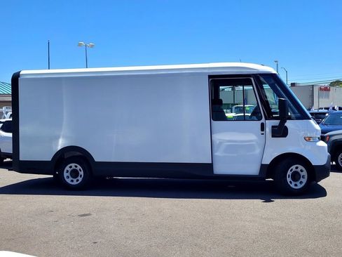 New 2025 Chevrolet Brightdrop 600 AWD/4WD image 3