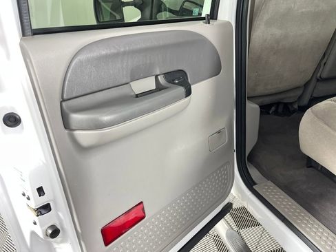 Used 2001 Ford F250 XLT image 13