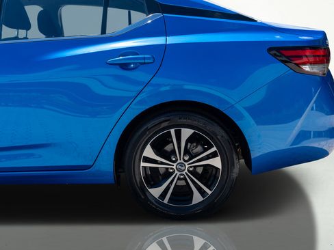 Used 2023 Nissan Sentra SV image 13