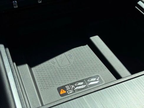 New 2026 GMC Acadia Elevation w/ Elevation Premium Package FWD image 31