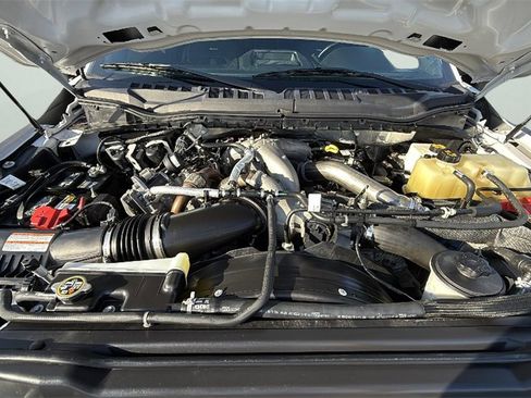Used 2022 Ford F350 Platinum image 35