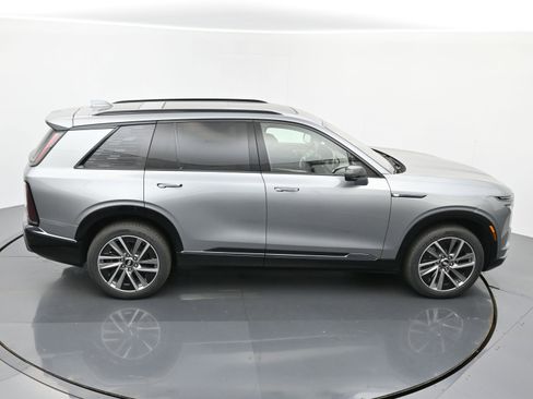 New 2026 Cadillac Vistiq Sport w/ LPO, Floor Liner Package image 28