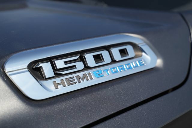 Used 2022 RAM 1500 Big Horn AWD/4WD image 42