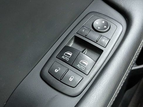 Used 2015 Dodge Challenger SXT Plus RWD image 24