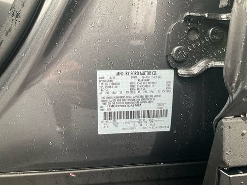New 2026 Ford Explorer Active w/ Active Comfort Package RWD image 18