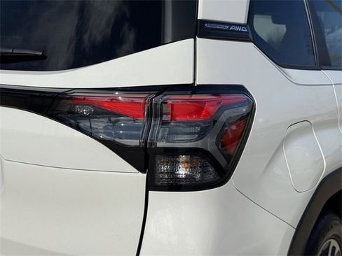 Certified 2025 Subaru Forester Limited image 9