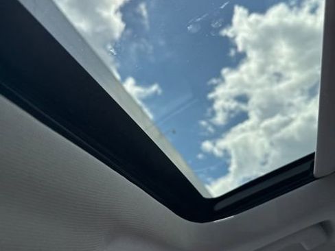 Used 2021 Ford Escape SE FWD image 5