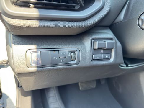 New 2026 Chevrolet Silverado EV LT image 18