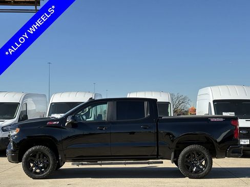 Used 2025 Chevrolet Silverado 1500 LT Trail Boss image 3