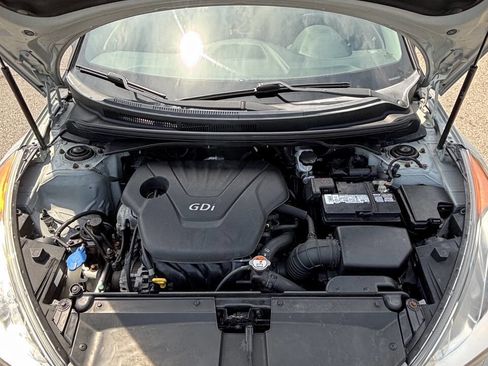 Used 2013 Hyundai Veloster RE:MIX Edition FWD image 26