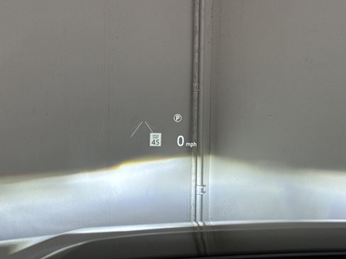 Used 2021 Land Rover Discovery Sport SE image 18