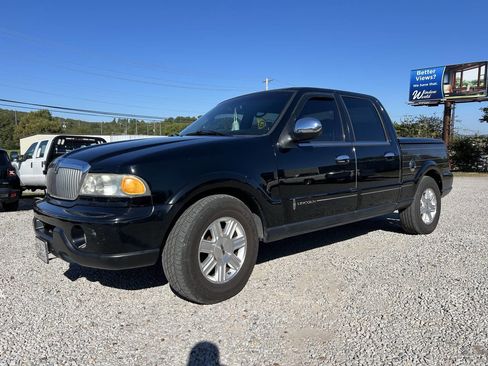 Used 2002 Lincoln Blackwood image 2