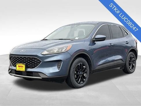 Used 2020 Ford Escape SE image 3