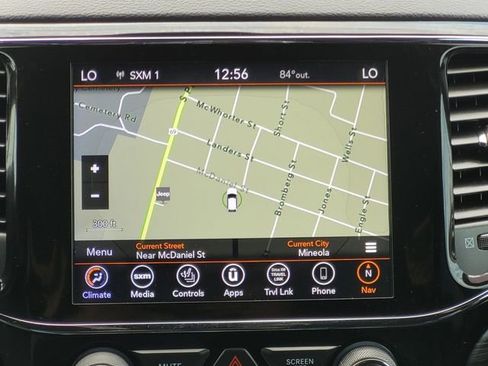 Used 2019 Jeep Grand Cherokee Altitude image 15