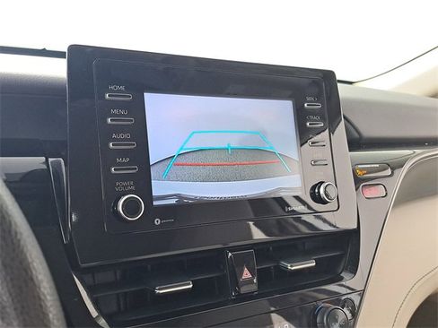 Used 2023 Toyota Camry LE image 29