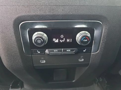 Used 2023 GMC Yukon AT4 AWD/4WD image 18